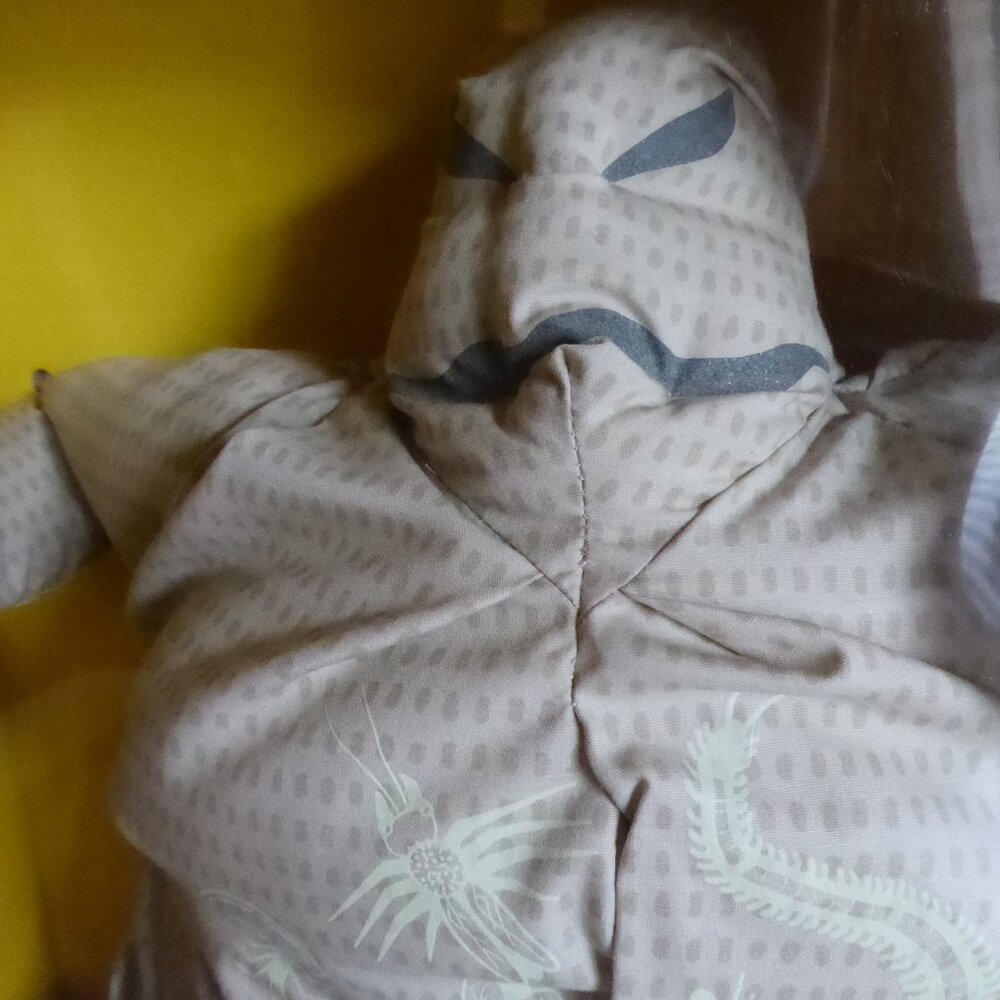 NEW VINTAGE 1993 HASBRO NIGHTMARE BEFORE CHRISTMAS OOGIE BOOGIE PLUSH WITH BUGS - Picture 2 of 10